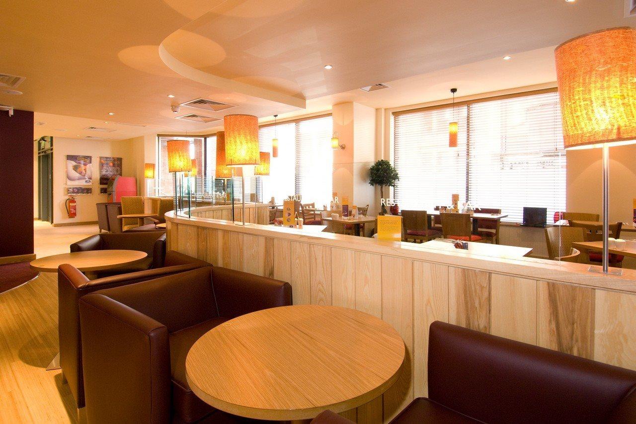 Premier Inn Chester City Centre Exterior photo