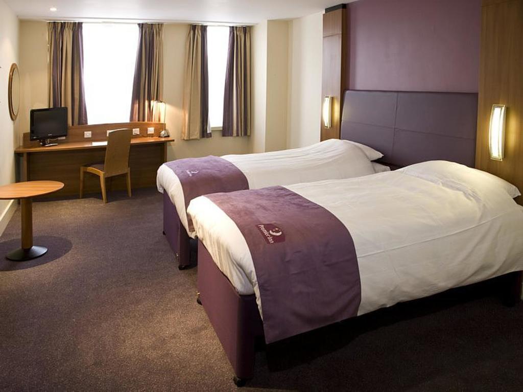 Premier Inn Chester City Centre Room photo